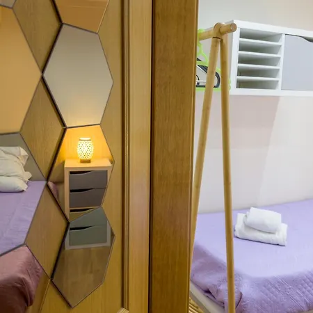 Apartamento With 2 Bedrooms, 2m To The