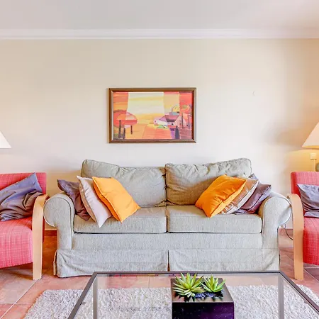 Apartment With 2 Bedrooms, 2m To The