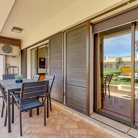 Apartment With 2 Bedrooms, 2m To The