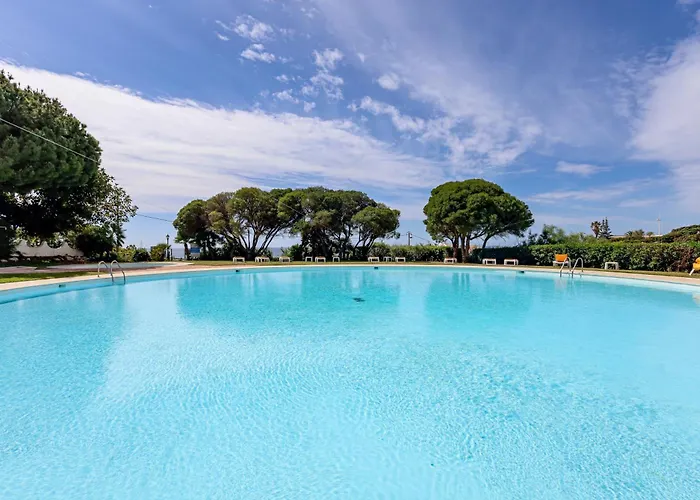 Διαμέρισμα With 2 Bedrooms, 2m To The