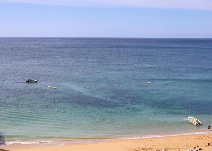 Διαμέρισμα With 2 Bedrooms, 2m To The Armação de Pêra