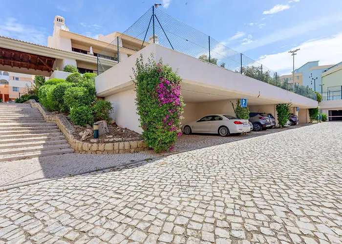 Διαμέρισμα With 2 Bedrooms, 2m To The Armação de Pêra